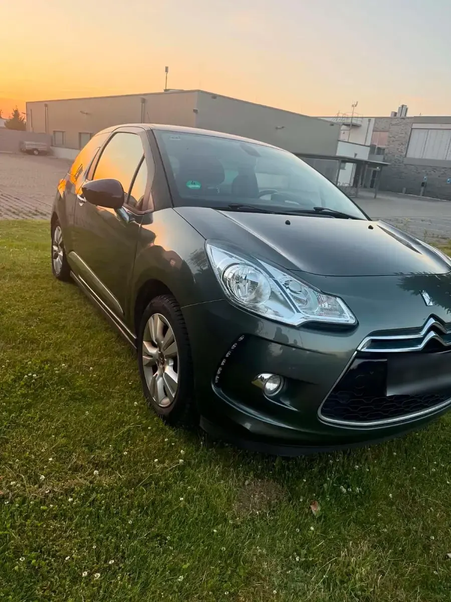 Gebraucht Citroën C3 120 PS (88 kW) 2012 Grau Limousine