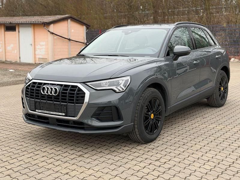 Gebraucht Audi Q3 Ambiente 150 PS (110 kW) 2019 Grau SUV