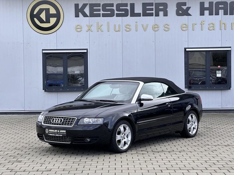 Gebraucht Audi S4 Cabriolet Sport 344 PS (253 kW) 2004 Ebonyschwarz perleffekt Cabrio