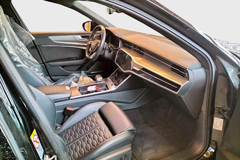 Gebraucht Audi RS6 Ambiente 600 PS (441 kW) 2022 Mythosschwarz metallic Kombi