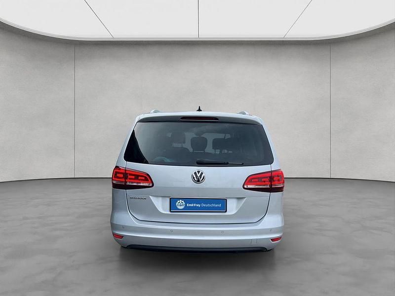 Gebraucht VW Sharan Highline 150 PS (110 kW) 2021 Silber Van / Kleinbus