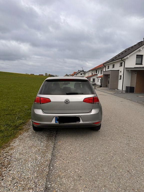 Second-hand VW Golf VII Comfortline 86 CP (63 kW) 2013 Gri Berlinǎ