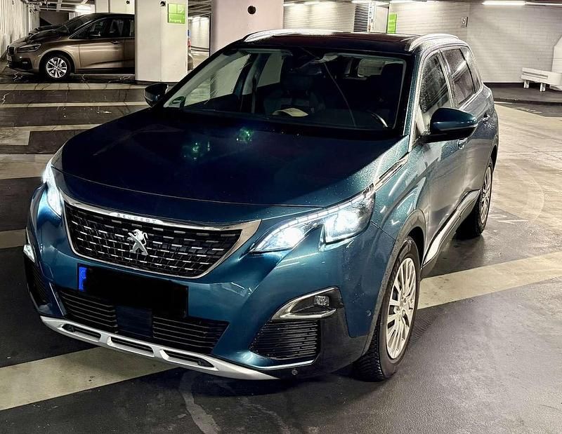 Blau Gebraucht 2019 Peugeot 5008 Allure SUV | 21.500 € (Superpreis) - Bild 1/4