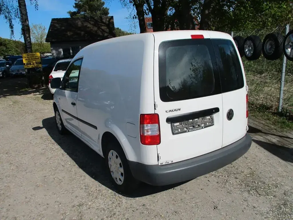 Usata VW Caddy 75 CV (55 kW) 2011 Bianco Monovolume
