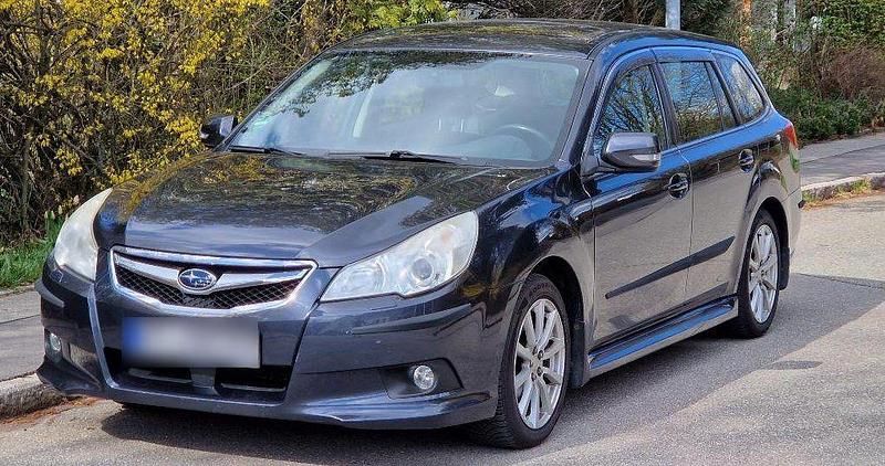 Gebraucht Subaru Legacy 167 PS (122 kW) 2010 Grau Kombi