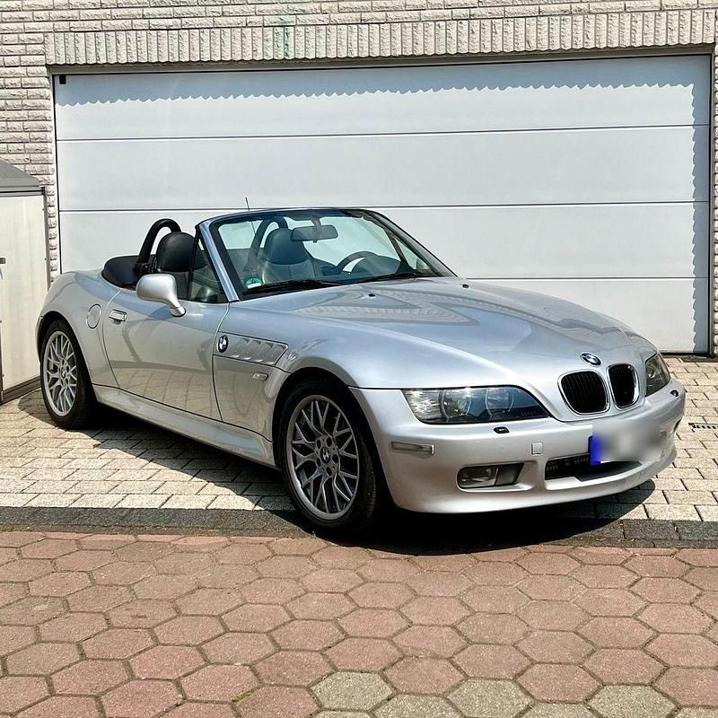Silber Gebraucht 2002 BMW Z3 Sport Line Cabrio | 7.599 € (Fairer Preis) - Bild 1/4