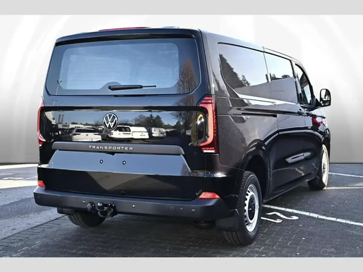 Neu VW Transporter 150 PS (110 kW) 2026 Midnight black metallic Van