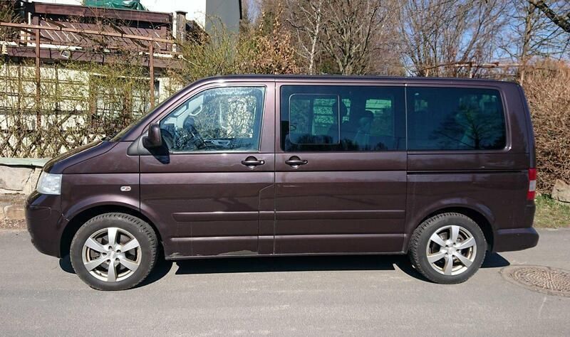 Braun Gebraucht 2009 VW T5 Highline Van | 16.900 € (Teuer) - Bild 1/4