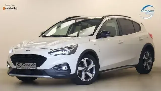 Używany Ford Focus Active 150 KM (110 kW) 2019 Biały Sedan/Limuzyna