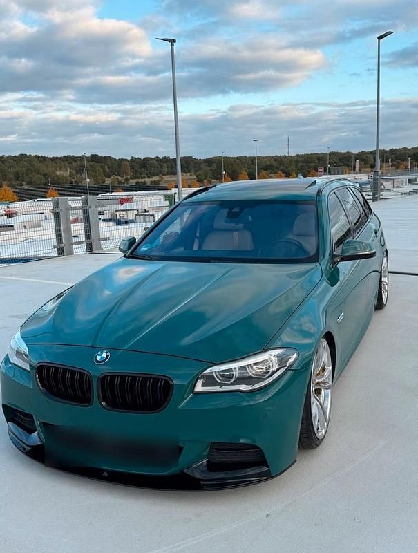 Gebraucht BMW 530 256 PS (188 kW) 2014 Grau Kombi