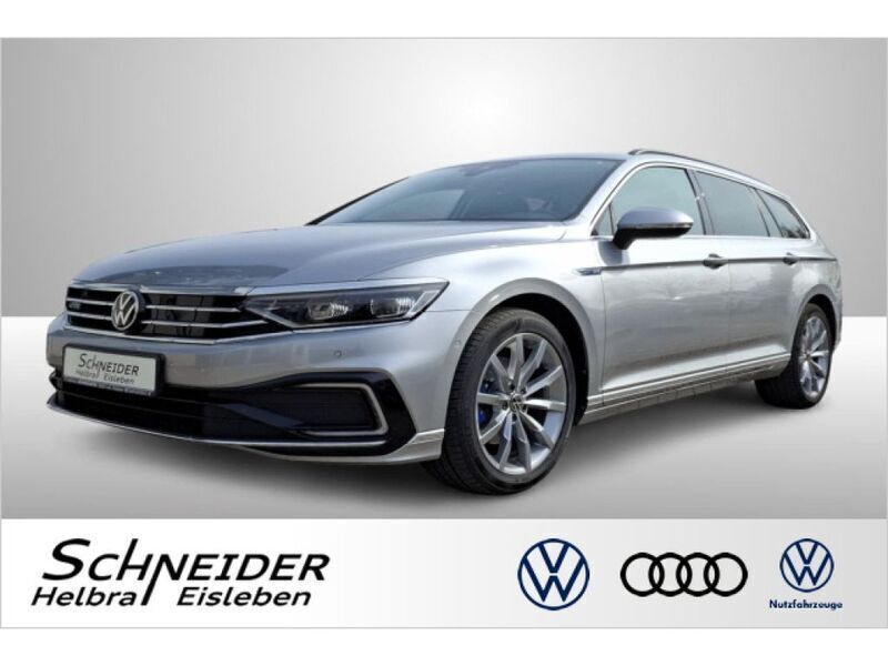 Pyritsilber (metallic) Gebraucht 2021 VW Passat Kombi | 24.480 € (Etwas zu teuer) - Bild 1/4
