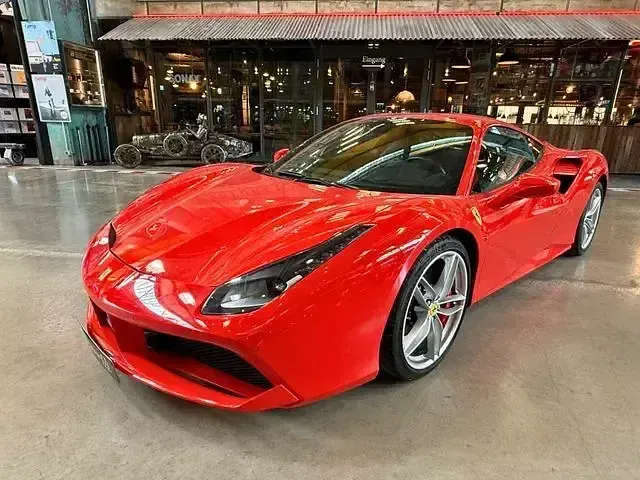 Gebraucht Ferrari 488 670 PS (492 kW) 2016 Rot Coupé