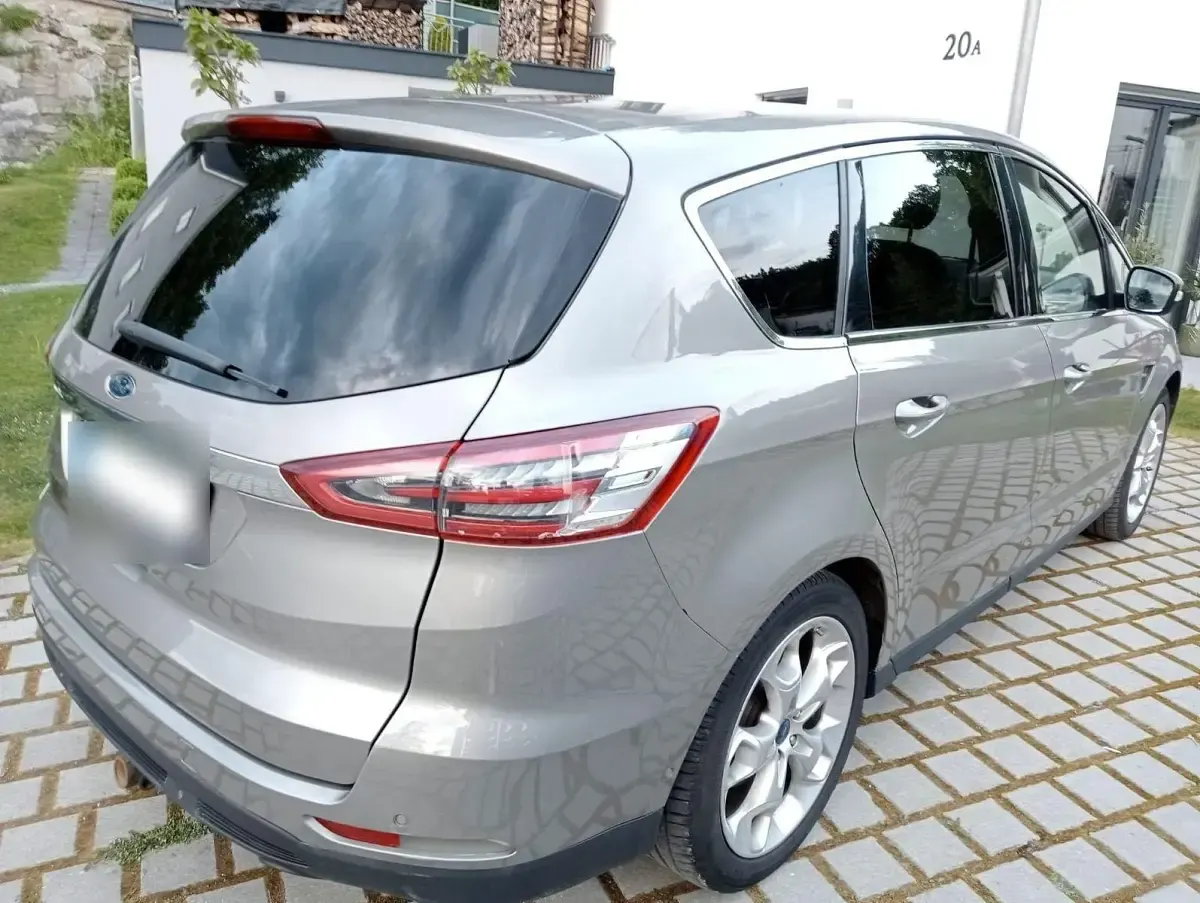 Occasion Ford S-MAX Titanium 150 ch (110 kW) 2016 Beige Monospace
