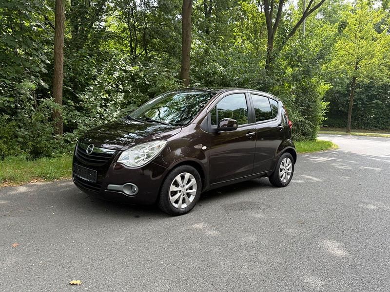 Braun Gebraucht 2014 Opel Agila Edition Kleinwagen | 8.600 € (Etwas zu teuer) - Bild 1/4