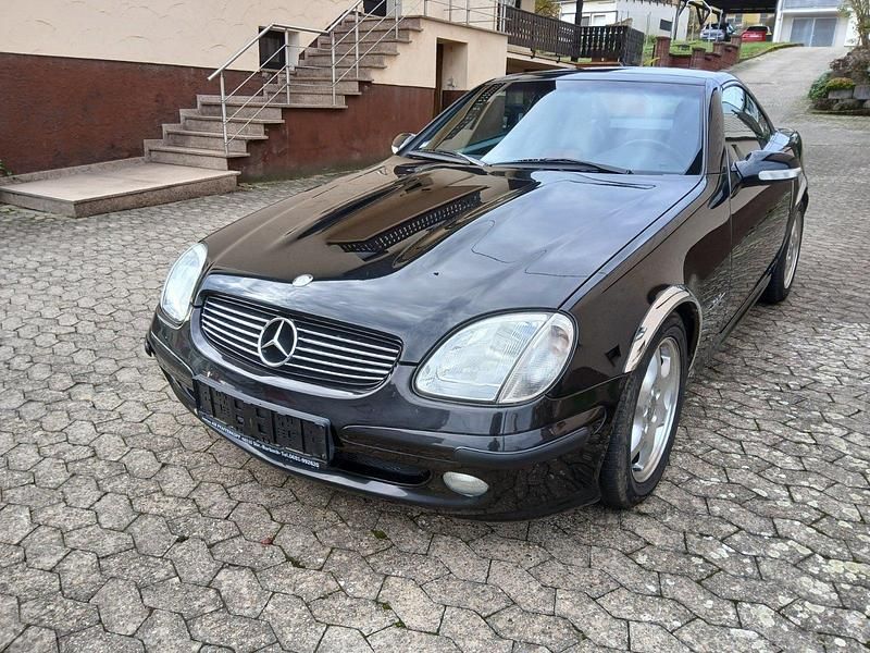 Gebraucht Mercedes SLK200 163 PS (119 kW) 2001 Schwarz Cabrio