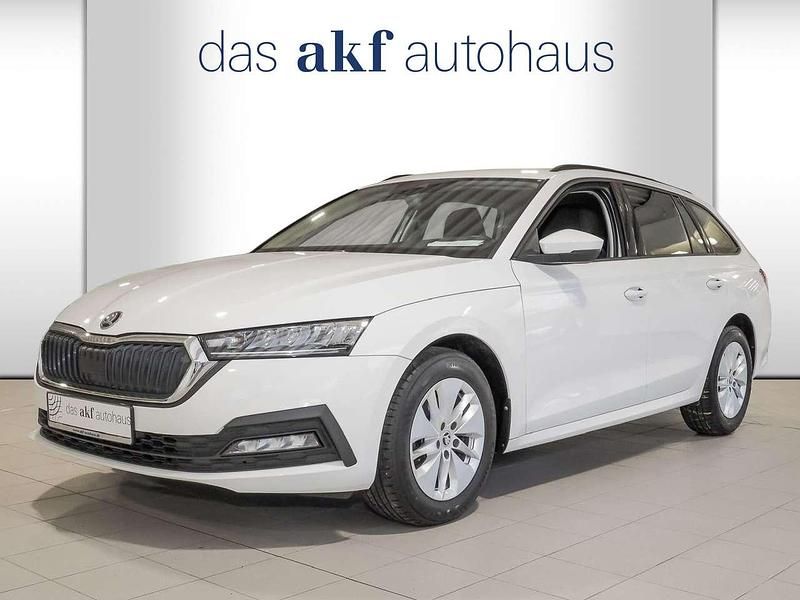 Candyweiss Gebraucht 2022 Skoda Octavia Ambition Kombi | 17.950 € (Fairer Preis) - Bild 1/4