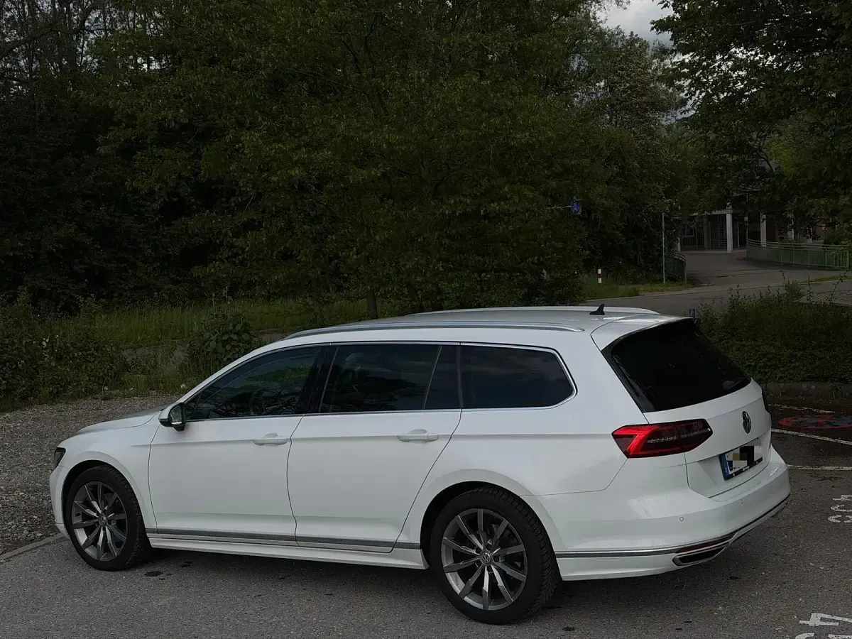 Gebraucht VW Passat R-line 190 PS (139 kW) 2017 Weiß Kombi