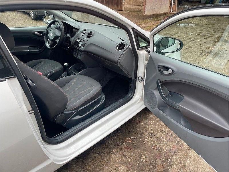 Gebraucht Seat Ibiza SC 60 PS (44 kW) 2011 Weiß Kleinwagen