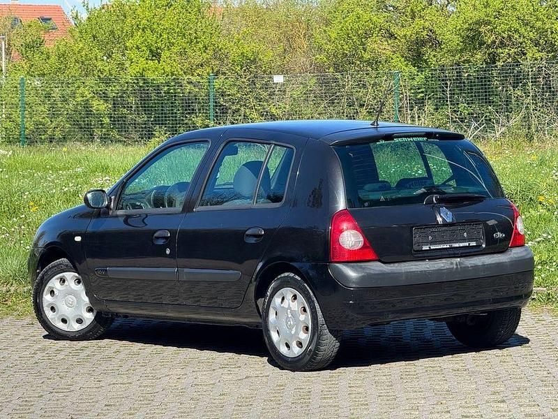Gebraucht Renault Clio II 75 PS (55 kW) 2003 Schwarz Limousine