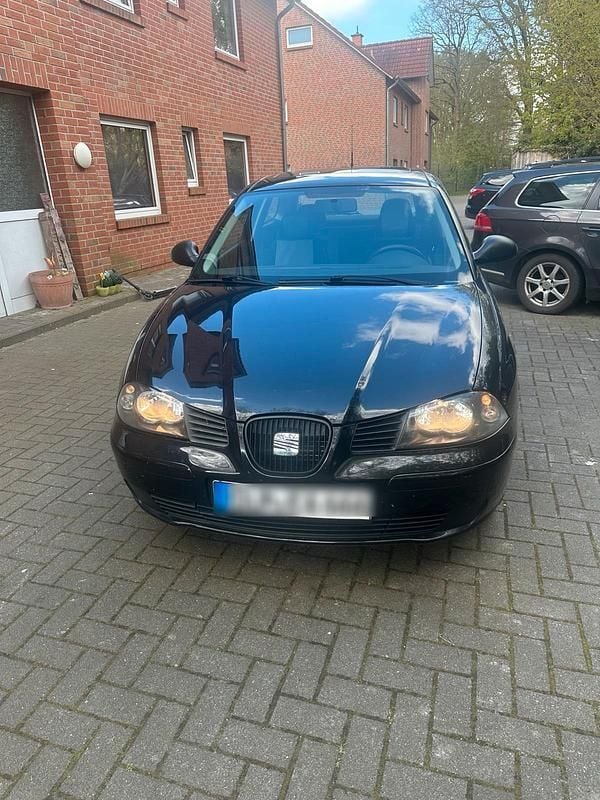 Schwarz Gebraucht 2002 Seat Ibiza Kleinwagen | 750 € (Fairer Preis) - Bild 1/4