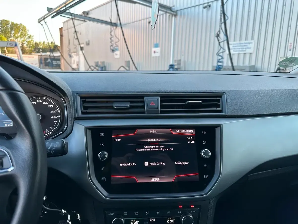Gebraucht Seat Ibiza 75 PS (55 kW) 2018 Schwarz Kleinwagen