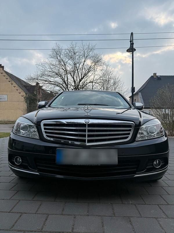 Gebraucht Mercedes C200 184 PS (135 kW) 2009 Schwarz Limousine