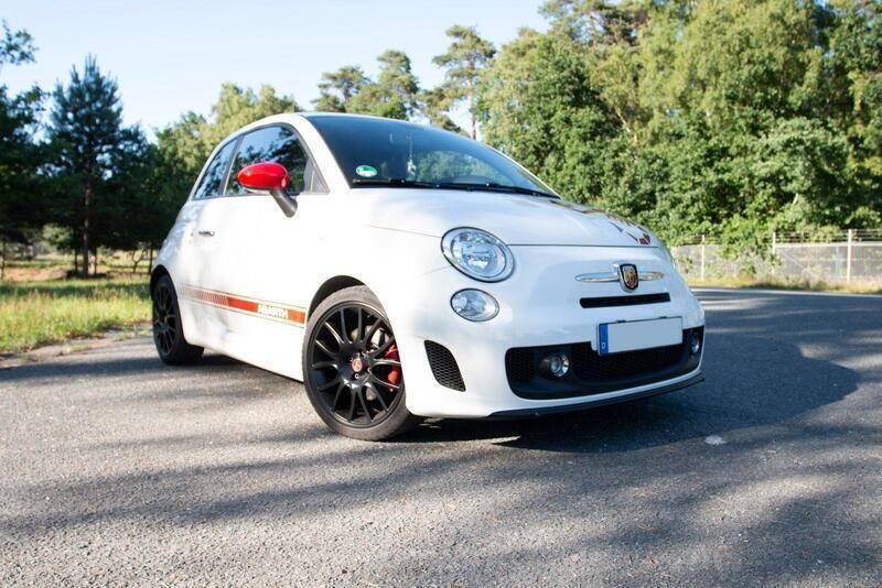 Weiß Gebraucht 2016 Abarth 595 Kleinwagen | 13.800 € (Guter Preis) - Bild 1/4