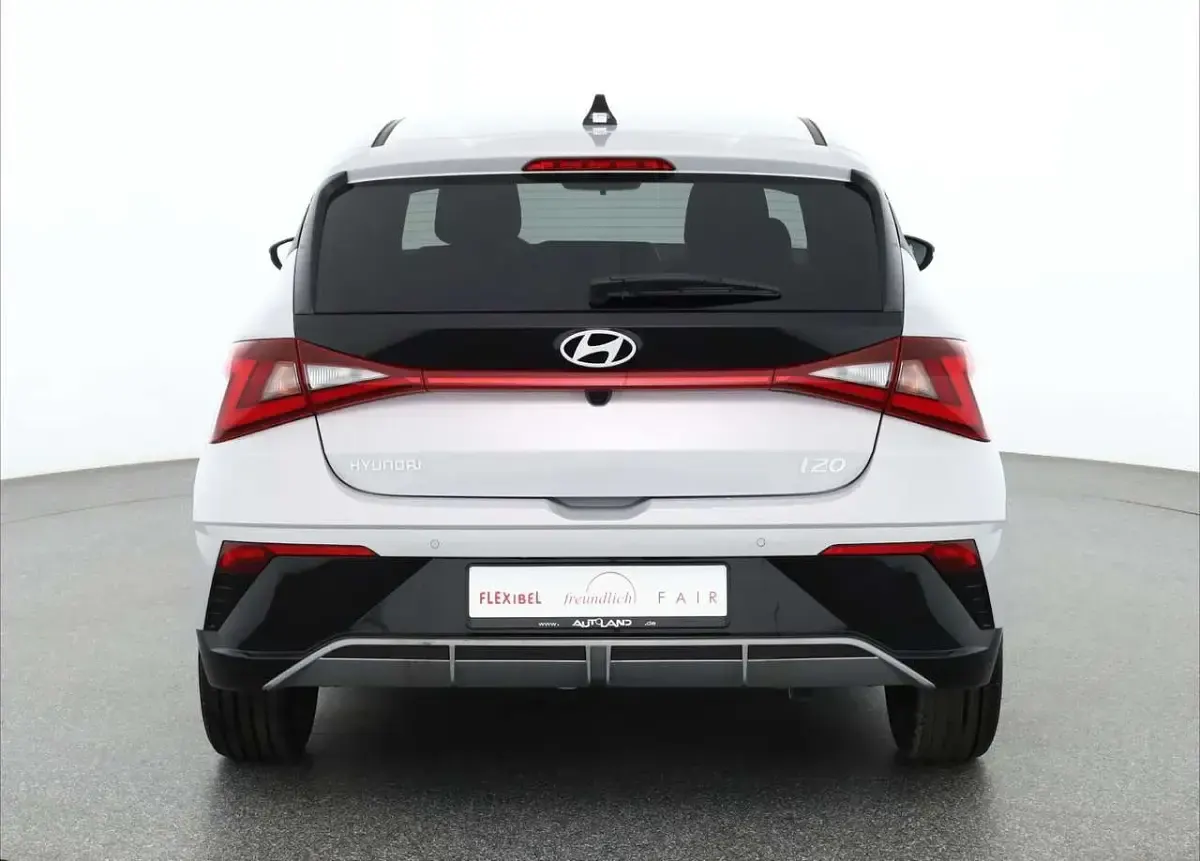 Neu Hyundai i20 Blackline 90 PS (66 kW) 2026 Lumengraypearlmet. Kleinwagen