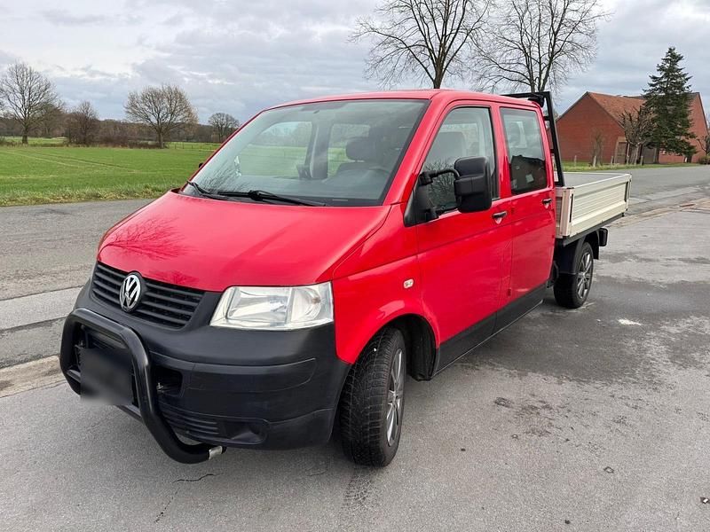 Gebraucht VW T5 131 PS (96 kW) 2008 Rot Van