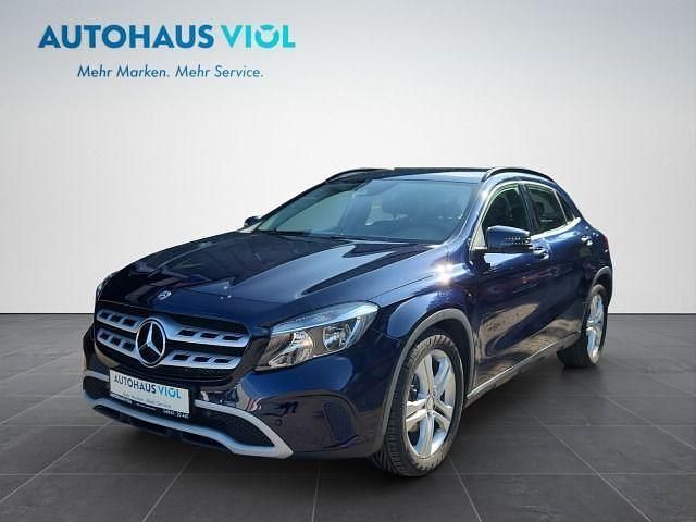 Gebraucht Mercedes GLA200 Style 156 PS (114 kW) 2018 Cavansitblau  metalliclack SUV