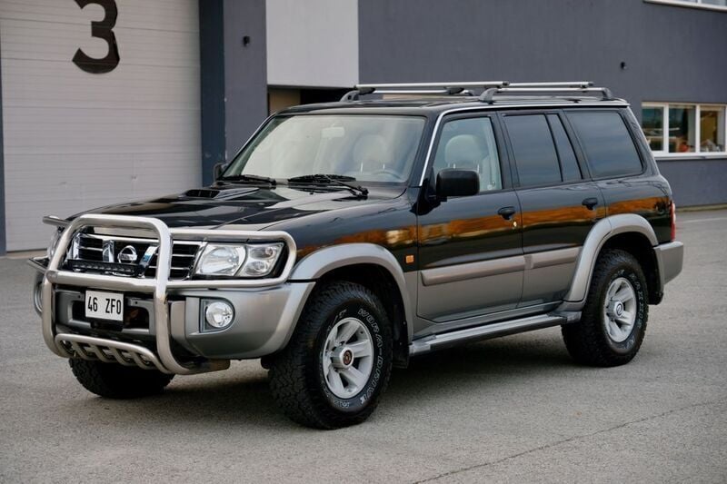 Schwarz Gebraucht 2003 Nissan Patrol SUV | 19.900 € (Teuer) - Bild 1/4