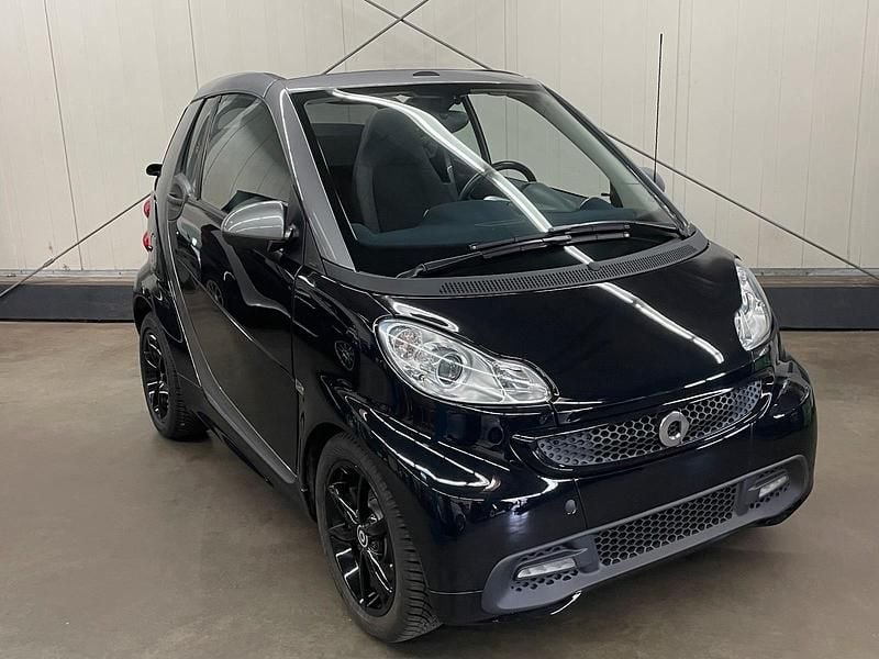 Gebraucht Smart ForTwo Cabrio 71 PS (52 kW) 2014 Schwarz Cabrio