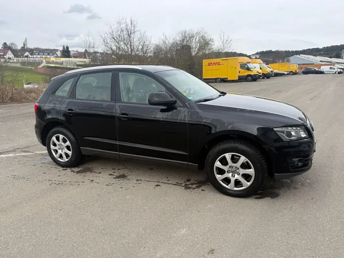 Gebraucht Audi Q5 177 PS (130 kW) 2011 Schwarz SUV