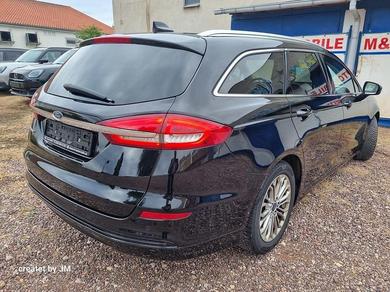Gebraucht Ford Mondeo Titanium 150 PS (110 kW) 2022 Schwarz Kombi
