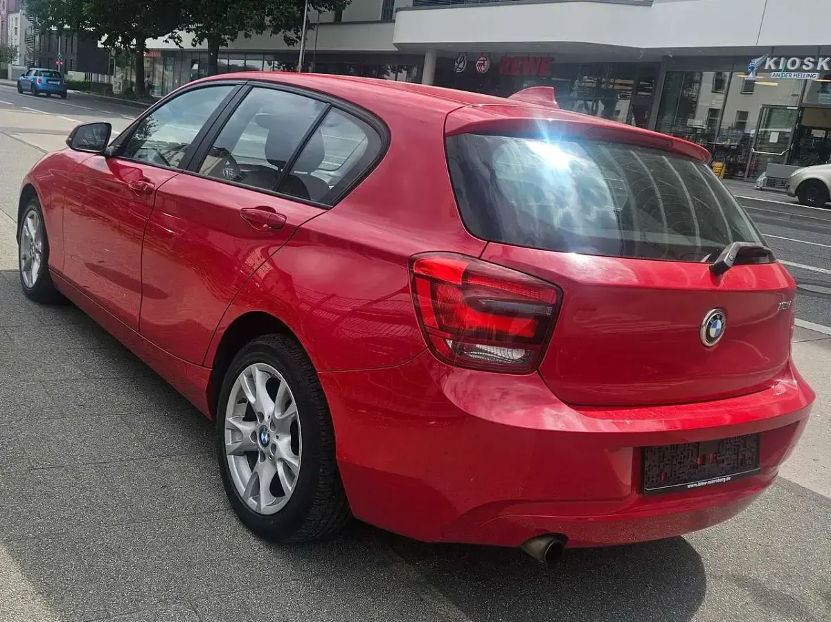 Gebraucht BMW 116 136 PS (100 kW) 2012 Rot Kleinwagen