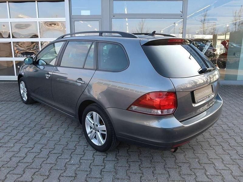 Gebraucht VW Golf VII Match 105 PS (77 kW) 2012 Platinum grey metallic Kombi