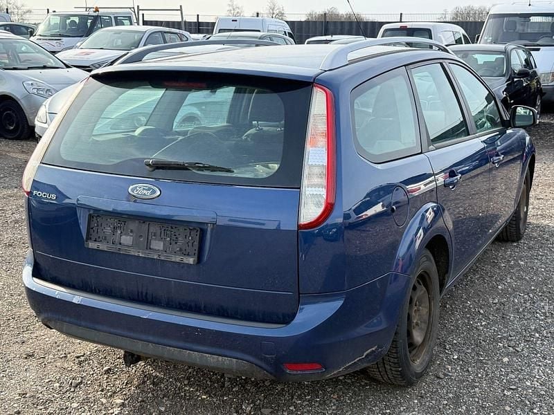 Gebraucht Ford Focus Sport 116 PS (85 kW) 2009 Blau Kombi