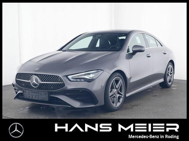 Lack mountaingrau Gebraucht 2024 Mercedes CLA200 AMG Coupé | 34.240 € (Superpreis) - Bild 1/4