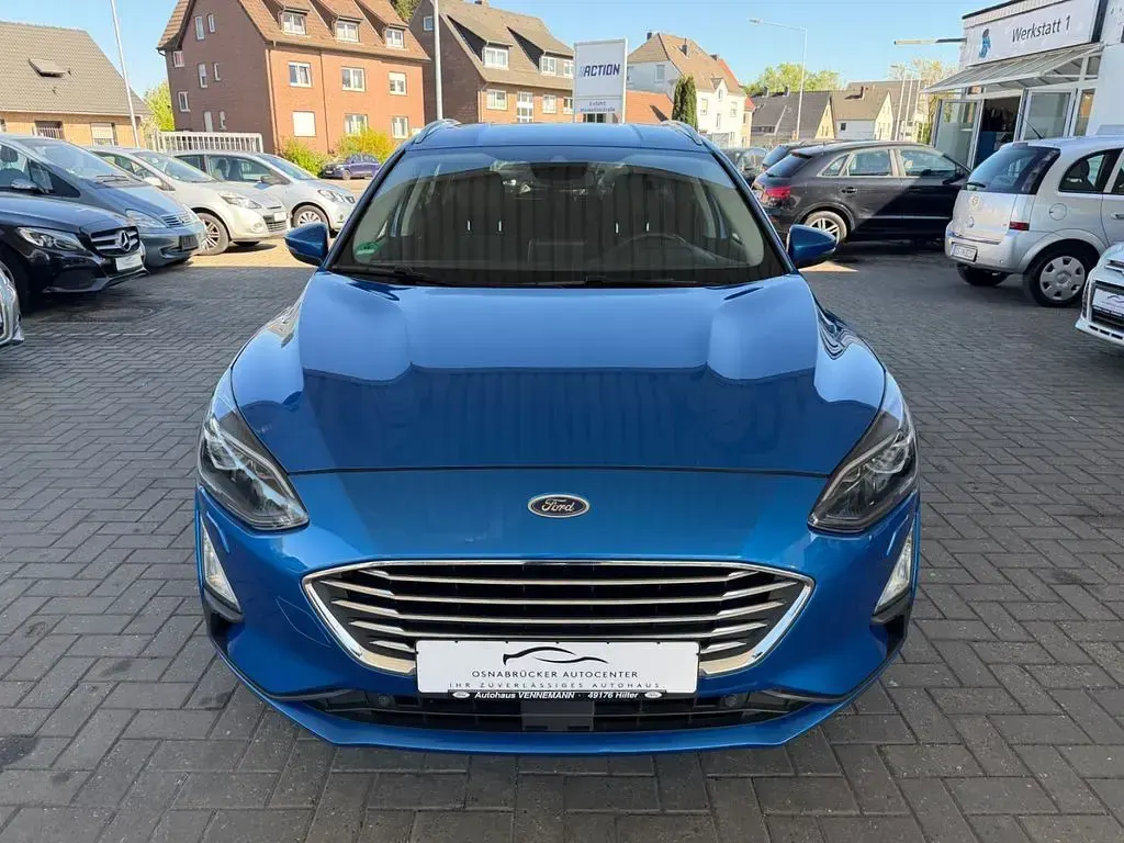 Używany Ford Focus Titanium 150 KM (110 kW) 2018 Niebieski Sedan/Limuzyna