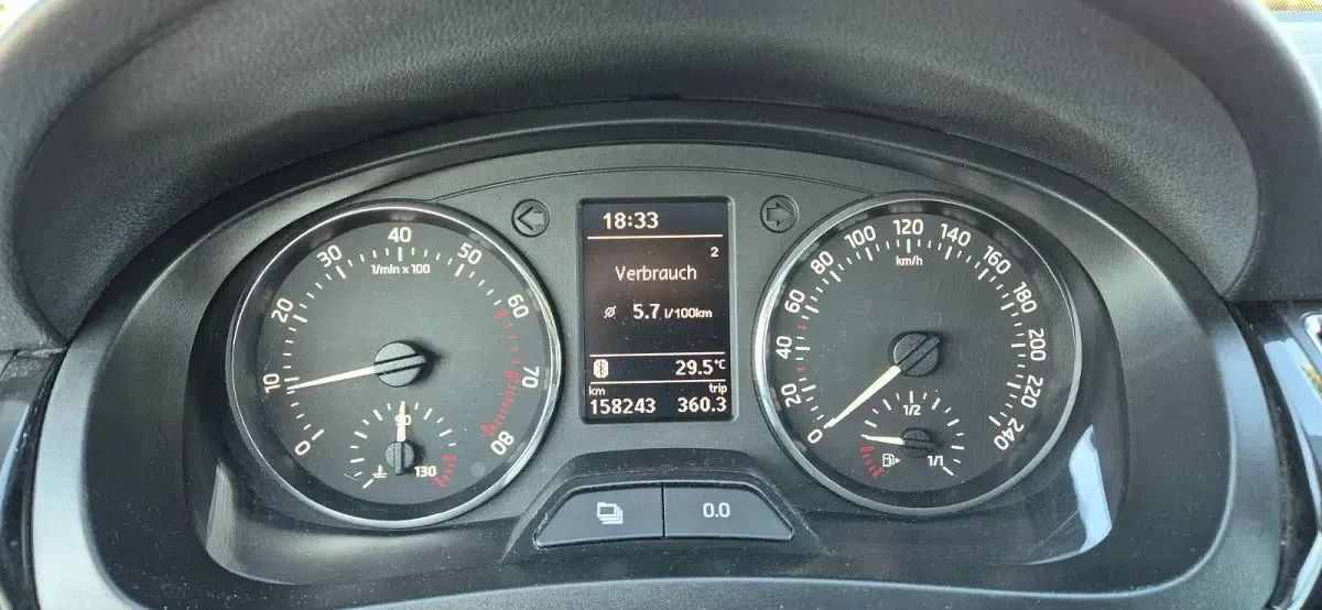 Gebraucht Skoda Rapid 105 PS (77 kW) 2013 Schwarz Kleinwagen