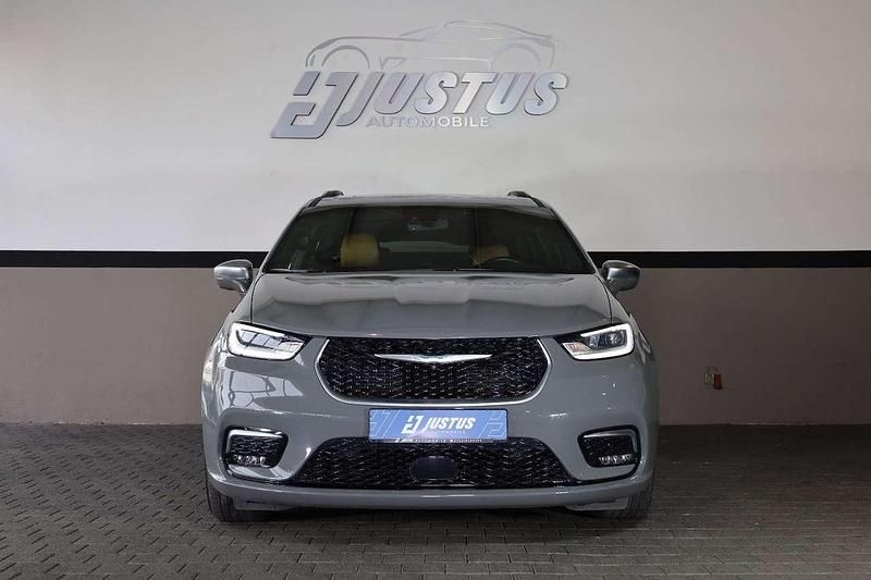 Usado Chrysler Pacifica 264 CV (194 kW) 2021 Gris Monovolumen