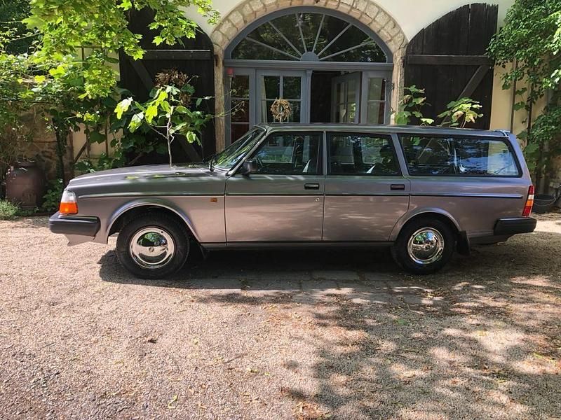 Gebraucht Volvo 245 113 PS (83 kW) 1988 Grau Kombi