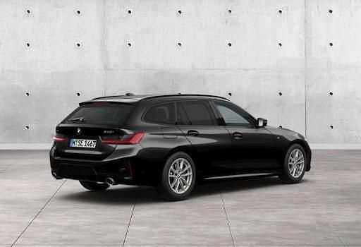 Gebraucht BMW 330 Shadowline 245 PS (180 kW) 2025 Schwarz Kombi