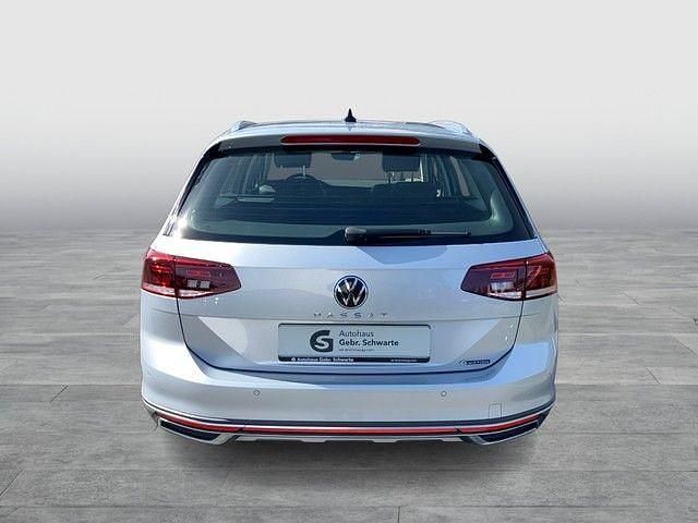 Gebraucht VW Passat Alltrack 200 PS (147 kW) 2022 Silber Kombi