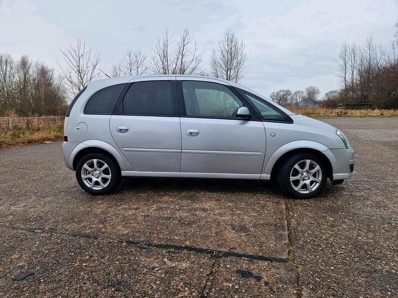 Gebraucht Opel Meriva 2008 Silber Van / Kleinbus
