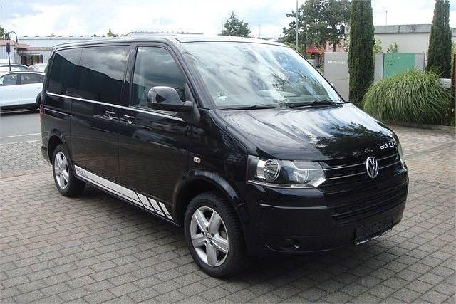 Gebraucht VW Multivan 179 PS (131 kW) 2011 Schwarz Van