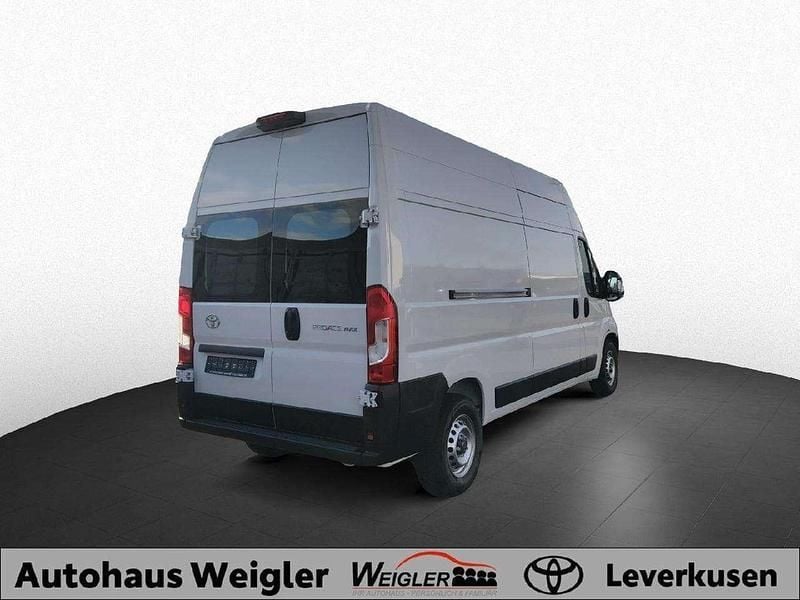 Gebraucht Toyota Proace H3 140 PS (102 kW) 2024 Icy white Van / Kleinbus