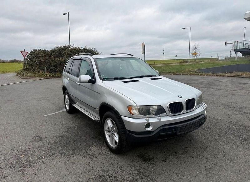 Silber Gebraucht 2002 BMW X5 SUV | 7.900 € (Etwas zu teuer) - Bild 1/4
