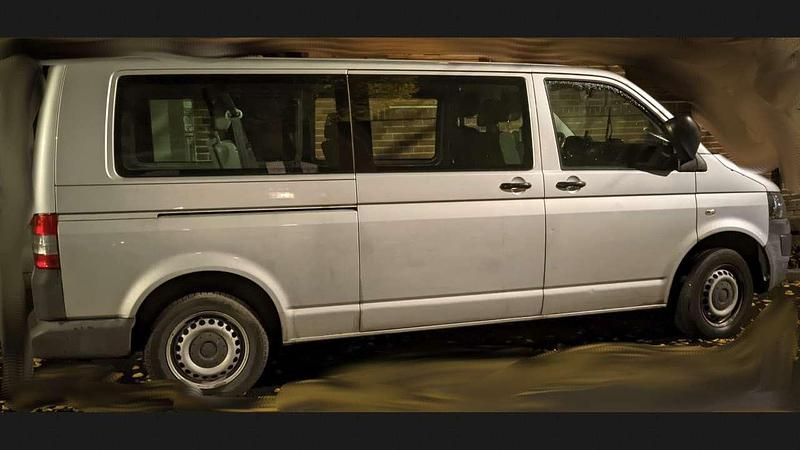 Silber Gebraucht 2012 VW T5 Van | 13.670 € (Etwas zu teuer) - Bild 1/4