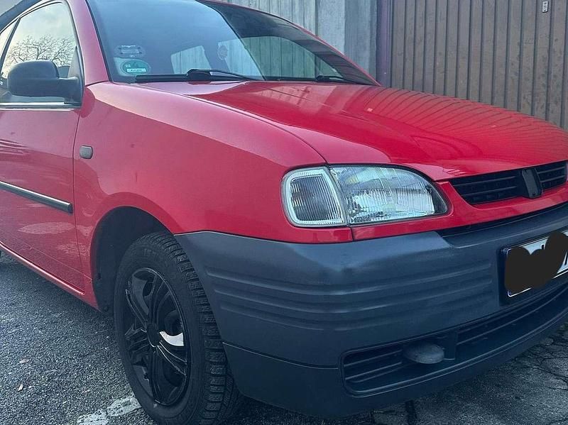 Rot Gebraucht 1997 Seat Arosa Kleinwagen | 1.900 € (Etwas zu teuer) - Bild 1/4